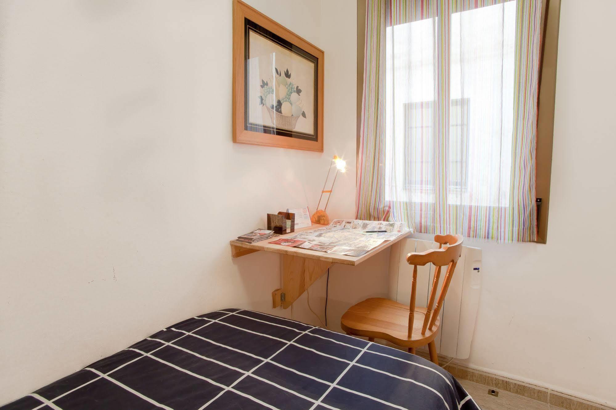 Tarradellas Sants Estacio * Barcelona